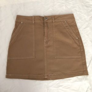 Tilly’s brown utility skirt